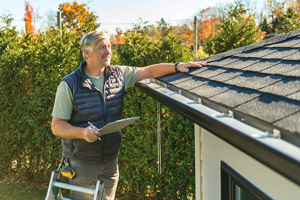 Professional Roofing technician working in Mc Gregor, TX
